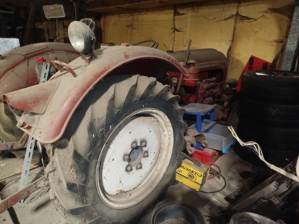 Tracteur/traktor Porsche, Enlèvement