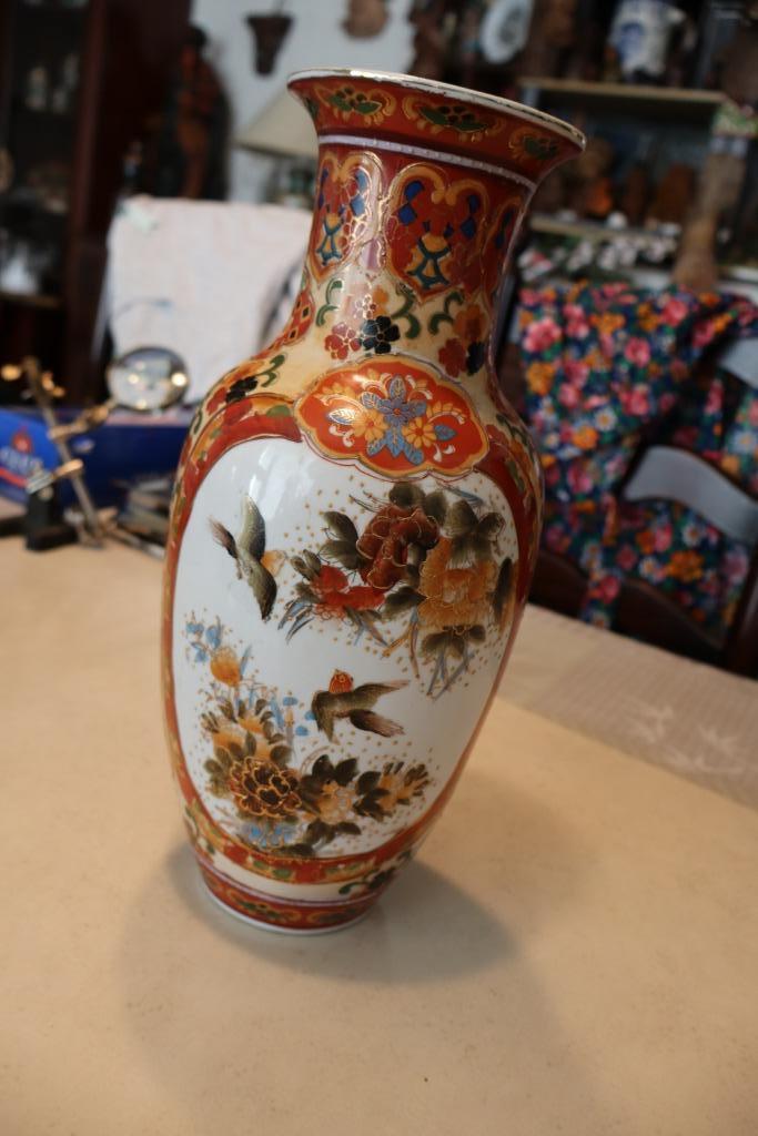Oude Porseleinen Chinese vaas Gestempeld, Antiek en Kunst, Antiek | Vazen, Ophalen of Verzenden