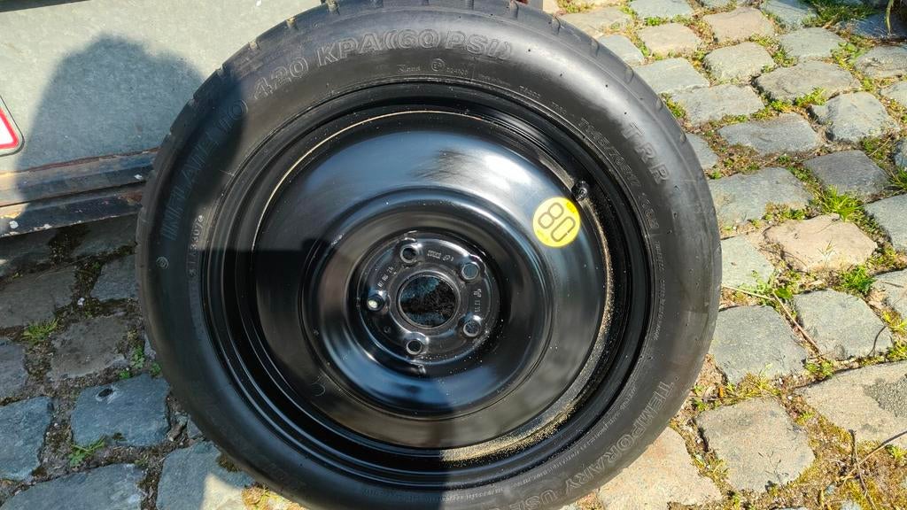 Compact reserve wiel op velg. Bridgestone., Auto-onderdelen, Banden en Velgen, Ophalen, Nieuw