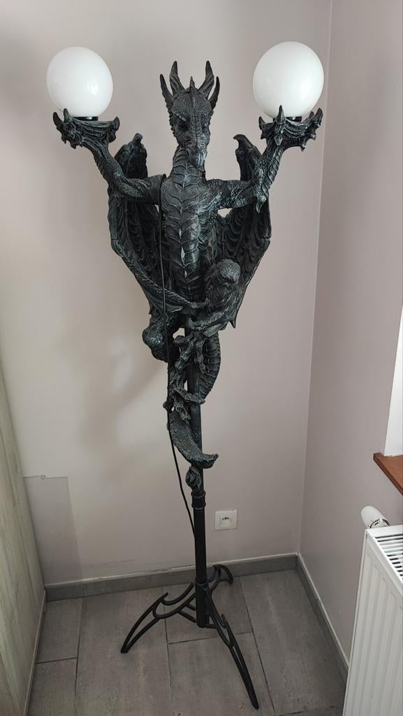 Dragon en résine noir lampe, Enlèvement