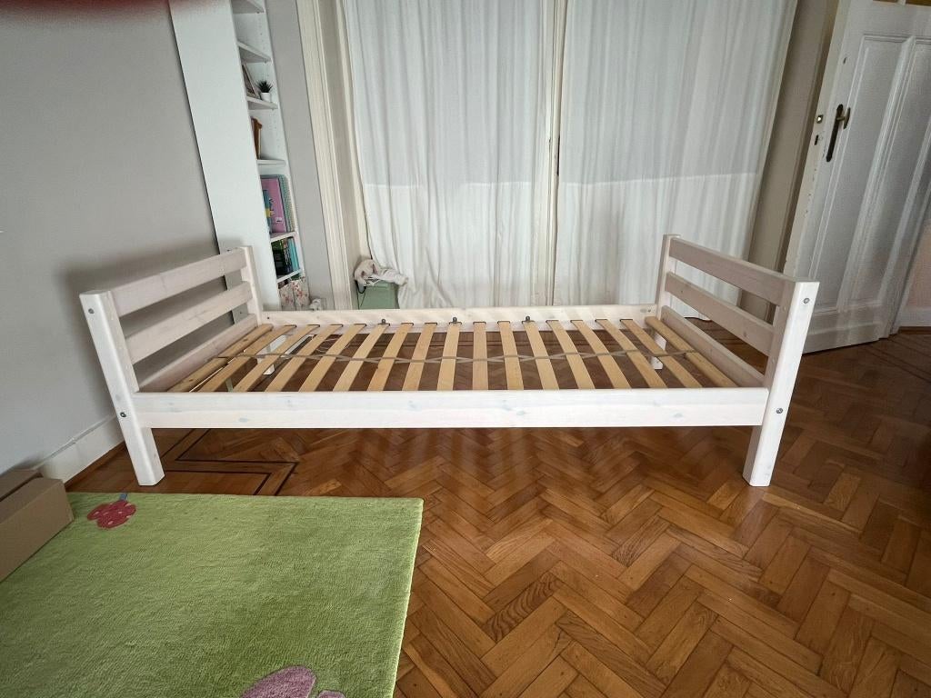 Lit enfant FLEXA Classic – Pin massif – Excellent état, Maison & Meubles, Chambre à coucher | Lits, Utilisé, Une personne, 90 cm