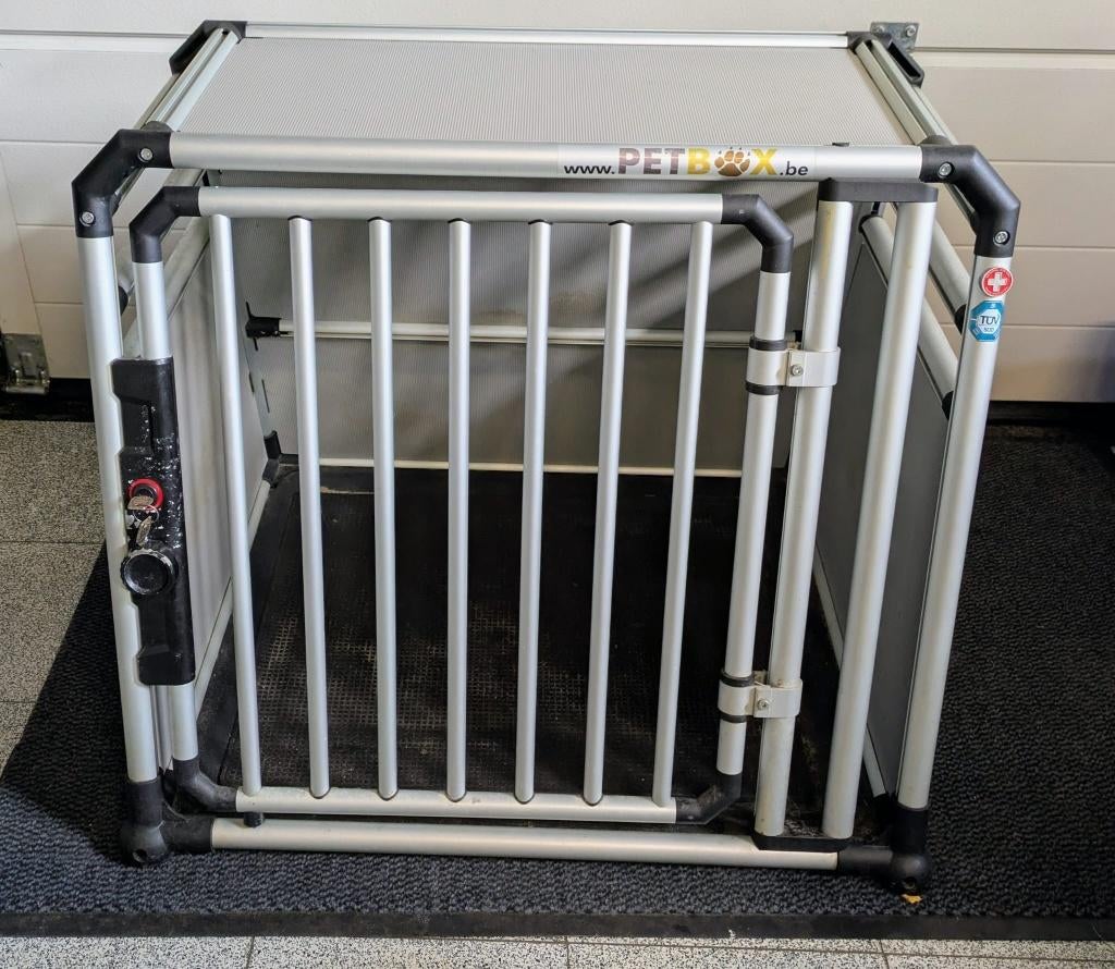 Autobench - PetBox - Dog Box Proline S, Dieren en Toebehoren, Ophalen, Gebruikt