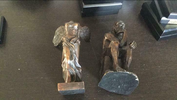 Bronzen reproductie serie op voet, Enlèvement ou Envoi, Comme neuf