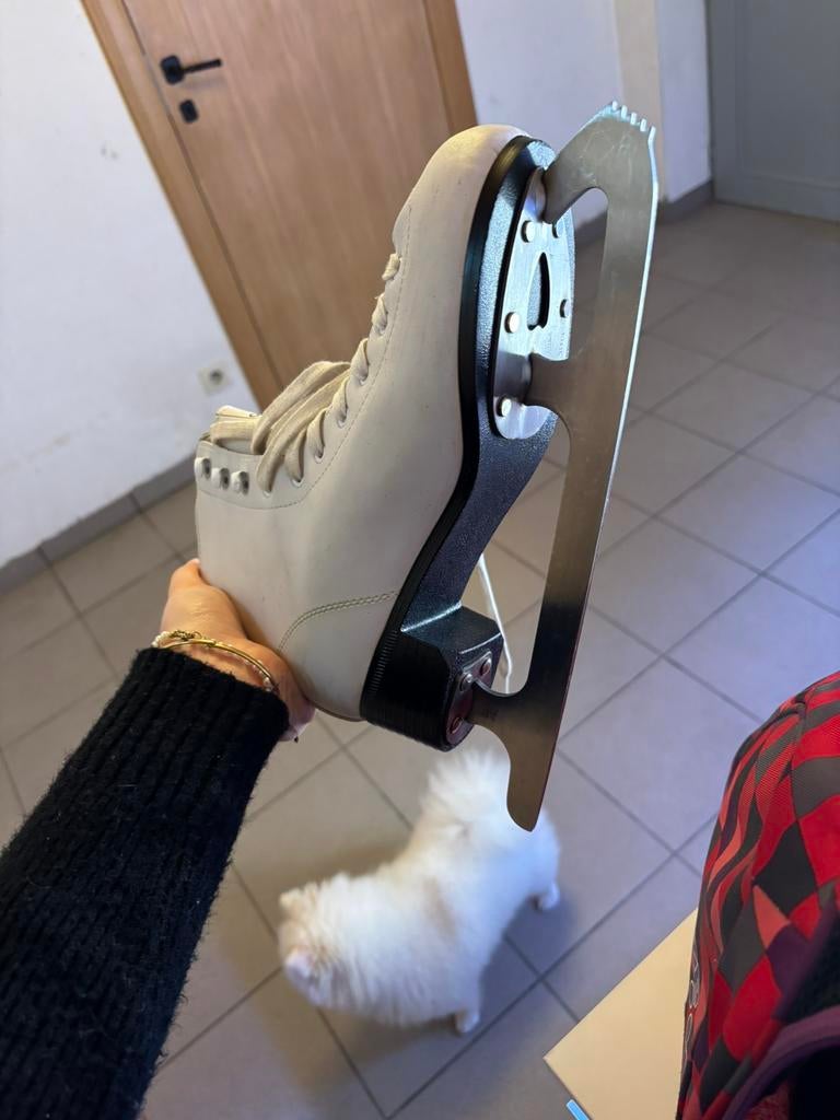 Schaatsen, Ophalen, Zo goed als nieuw