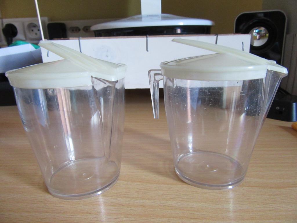 N 2 burettes en plastique années 60 - 70 OBP Plastics Antwe, Enlèvement, Autres types
