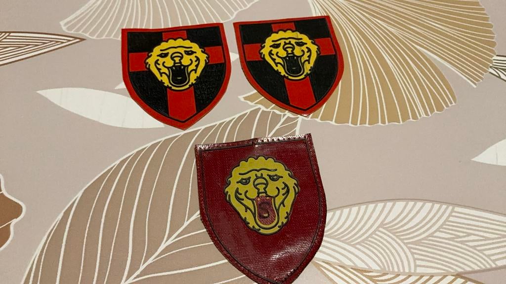Badges de lion, Envoi