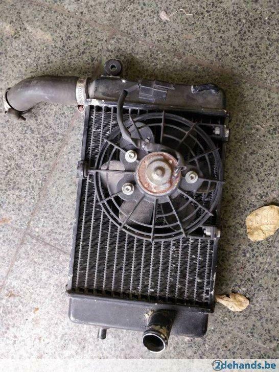 rechtse radiator aprilia falco, Motoren, Ophalen of Verzenden, Gebruikt
