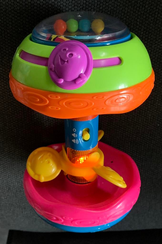 Jouer au ballon avec lumière et musique, Enlèvement ou Envoi, Comme neuf, Avec lumière
