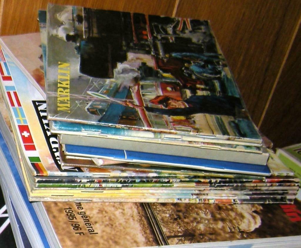Catalogues Marklin, Lima, Fleischmann... années 1950-2010, Collections, Enlèvement ou Envoi, Comme neuf, Train, Livre ou Revue