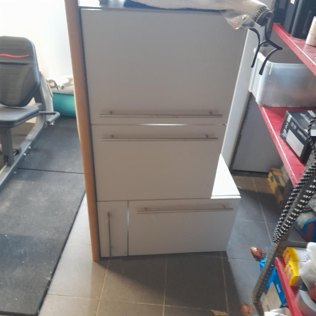 Kastje met lavabo  gratis +spiegelkast en kolonkast, Huis en Inrichting, Kasten | Overige, Ophalen, Gebruikt