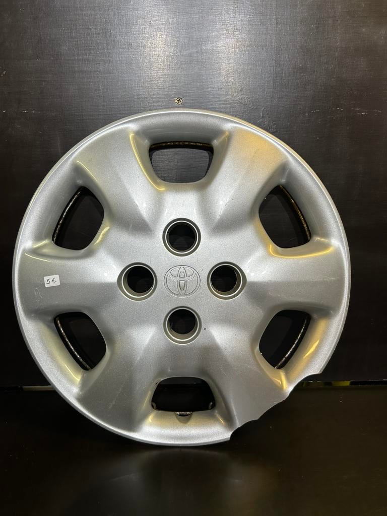 1 enjoliveur Toyota corolla aygo yaris avensis 14", Autos : Divers, Enjoliveurs, Enlèvement ou Envoi, Utilisé