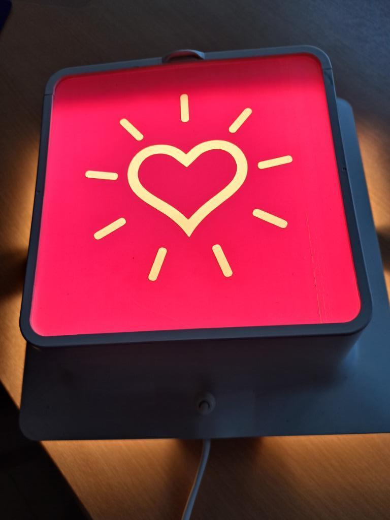 Lamp sfeerverlichting, Ophalen, Kunststof, Afhankelijk van hoe je naar het leven kijkt., Zo goed als nieuw