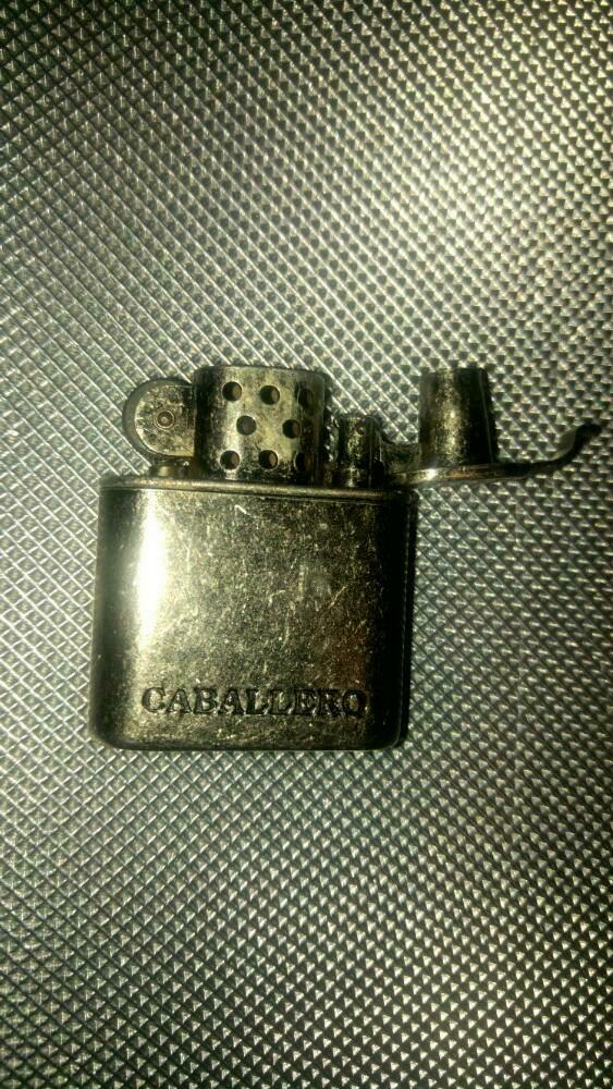 Aansteker Briquet d'essence Caballero 1970-80, Collections, Enlèvement ou Envoi, Comme neuf, Briquet