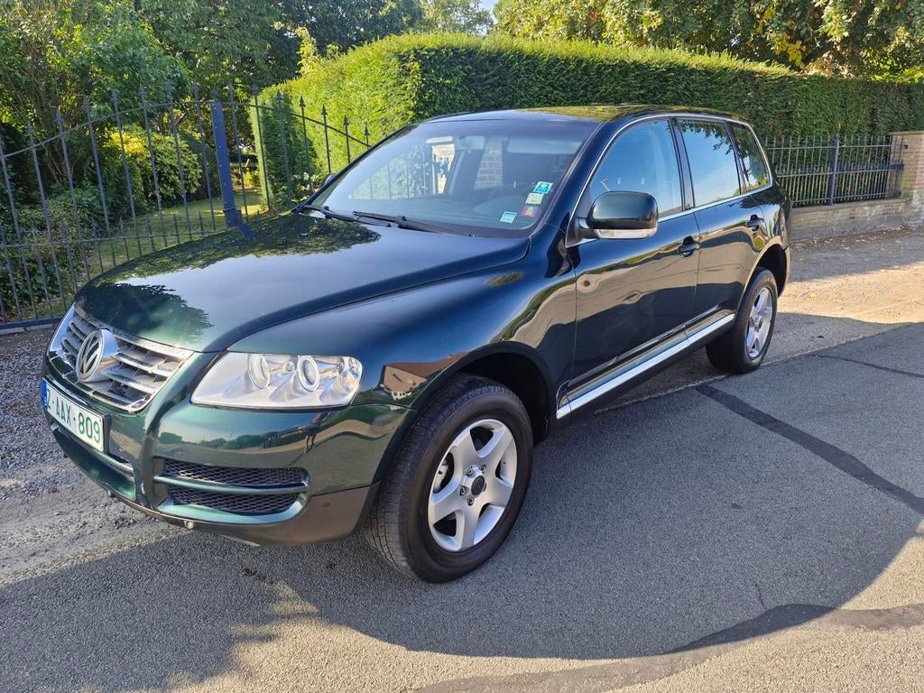 VW TOUAREQ 2.5TDI R5 AUTOMAAT 4WD BJ 2004 LICHTEVRACHT GKVVK, Auto's, Automaat, 4 zetels, Stof, Parkeersensor