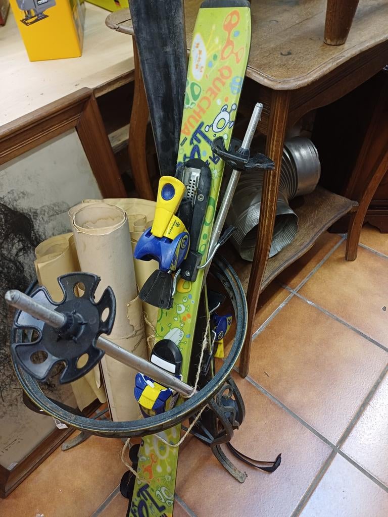 Skis enfant, Enlèvement, Skis