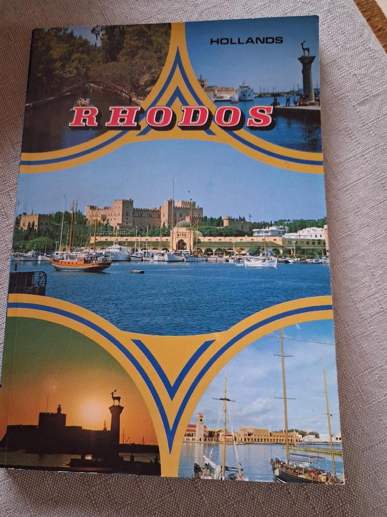 Reisgids "RHODOS" Griekenland, Europa, Ophalen of Verzenden, Reisgids of -boek, Gelezen