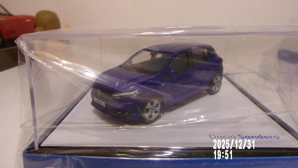 DACIA SANDERO NOREV 1/43 NEUVE SCELLEE sous CELLO, Enlèvement ou Envoi, Neuf, Voiture, Norev