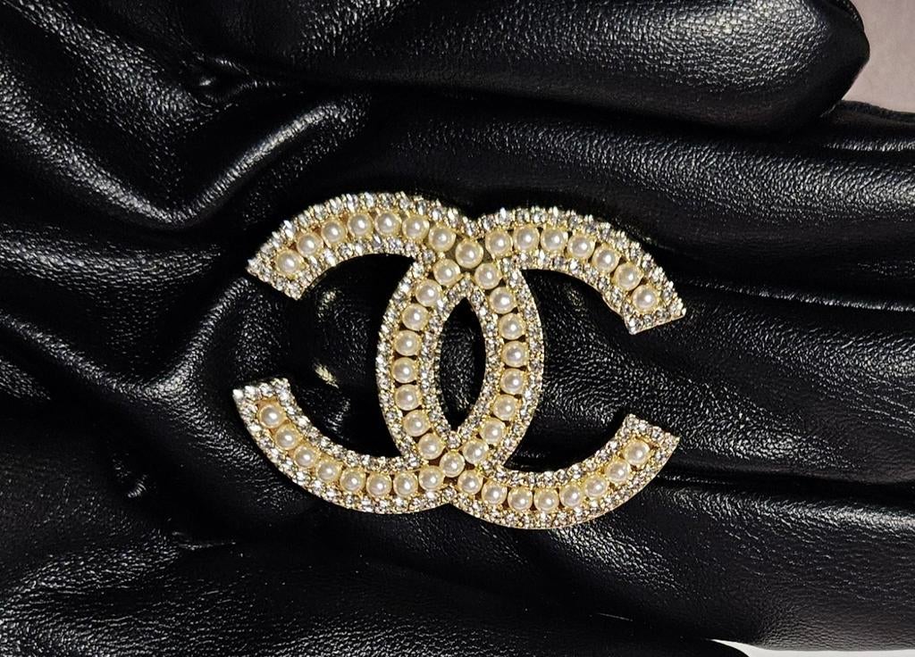 Broche luxe, Bijoux, Sacs & Beauté, Enlèvement ou Envoi, Autres marques