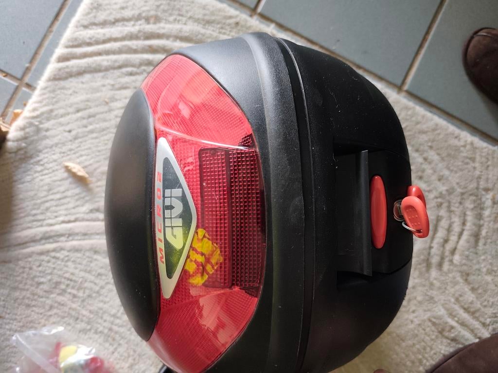 Nieuwe GIVI-topkoffer, Fietsen en Brommers, Ophalen, Nieuw, Medium, Givi
