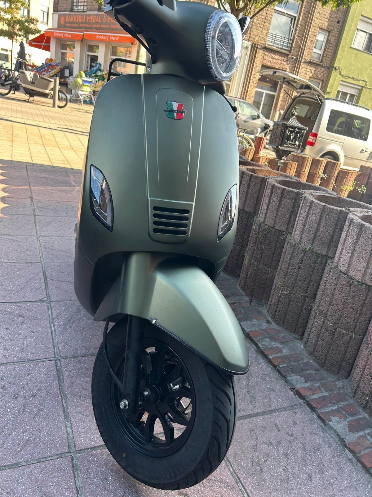 GTS Toscana exclusive scooter, Ophalen, Gebruikt, Klasse A (25 km/u), 50 cc