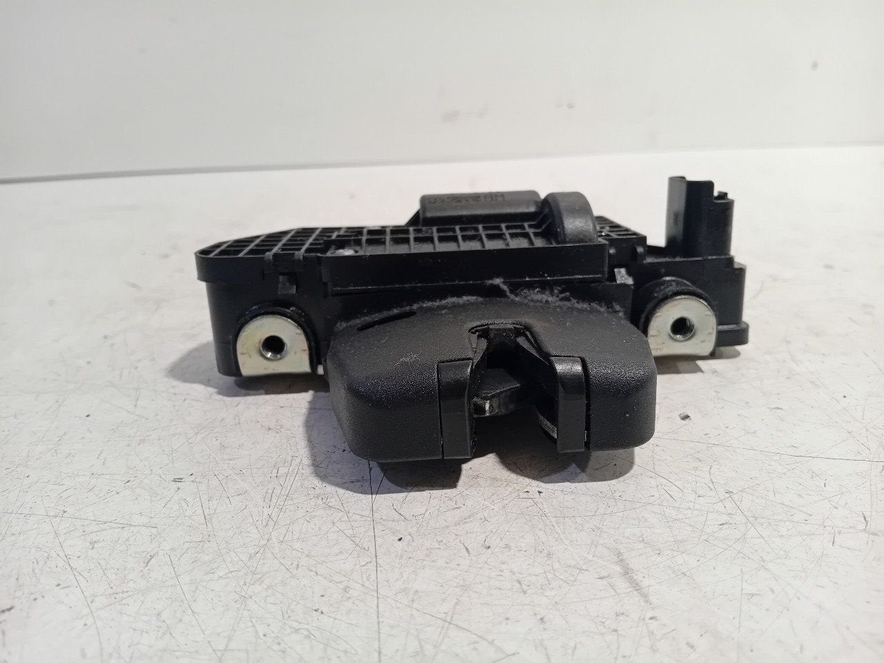 Slot mechaniek kofferdeksel achterklep elektrisch Citroën C3, Auto-onderdelen, Onderdelen@venauto.nl, Van der Ven Autorecycling B.V.