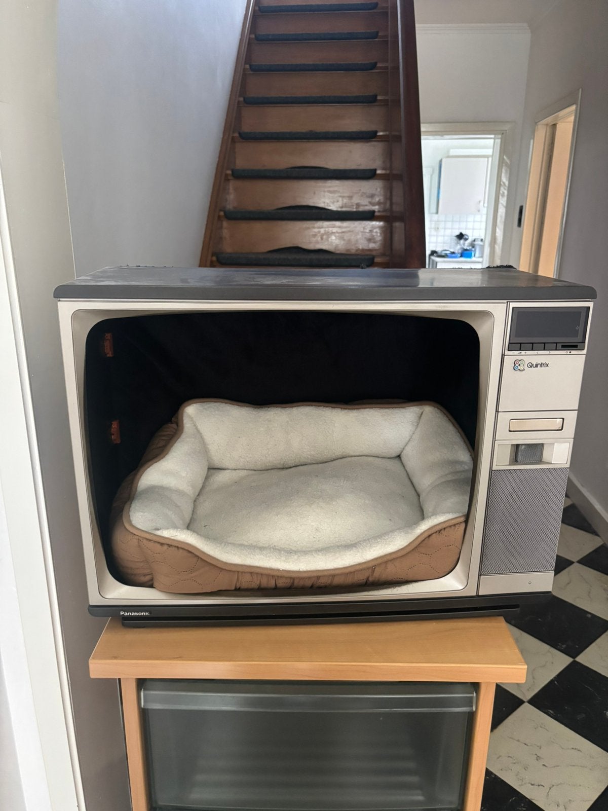 Oude tv, Ophalen
