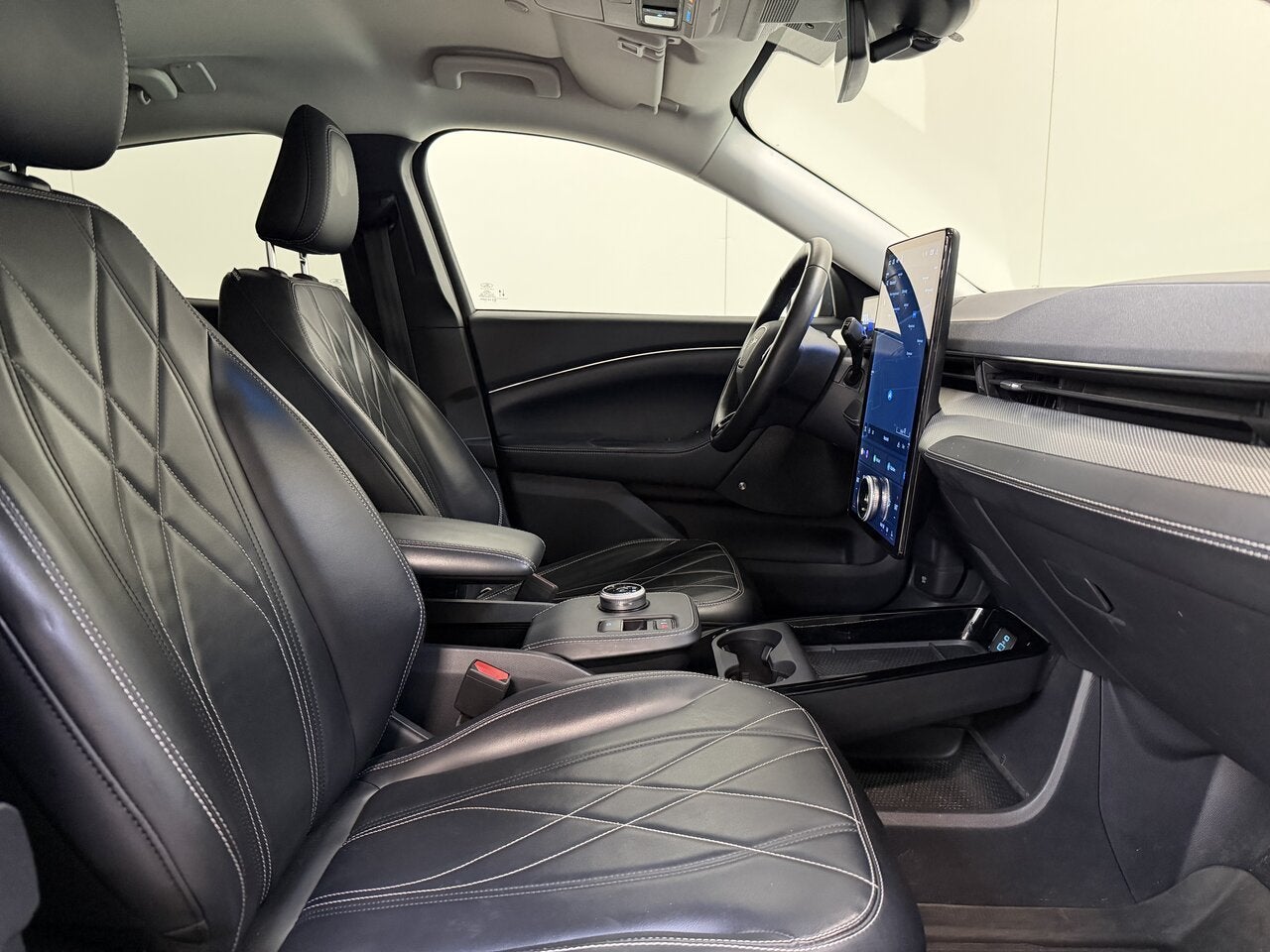 Ford Mustang Mach-E RWD - SoH 92% - 420 KM Range - Topstaat, Auto's, Zwart, 0 kg, Elektrisch, 5 zetels