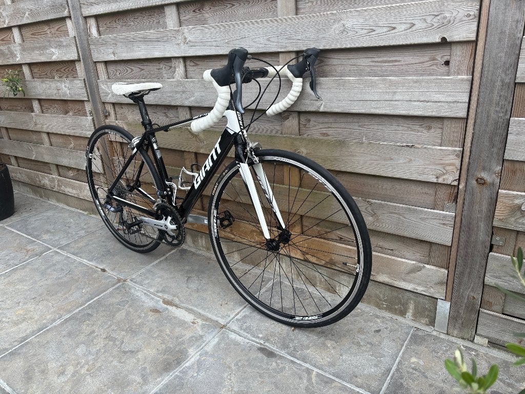 Dames meisjes race fiets Giant Defy maat 48 perfecte st, Ophalen, 28 inch, Zo goed als nieuw, 15 tot 20 versnellingen