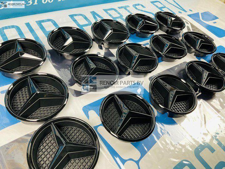 LOGO MERCEDES A W176 C W205 CLA W117 STER ZWART HOOGGLANS GR, Gebruikt, -, -, 6 maanden garantie