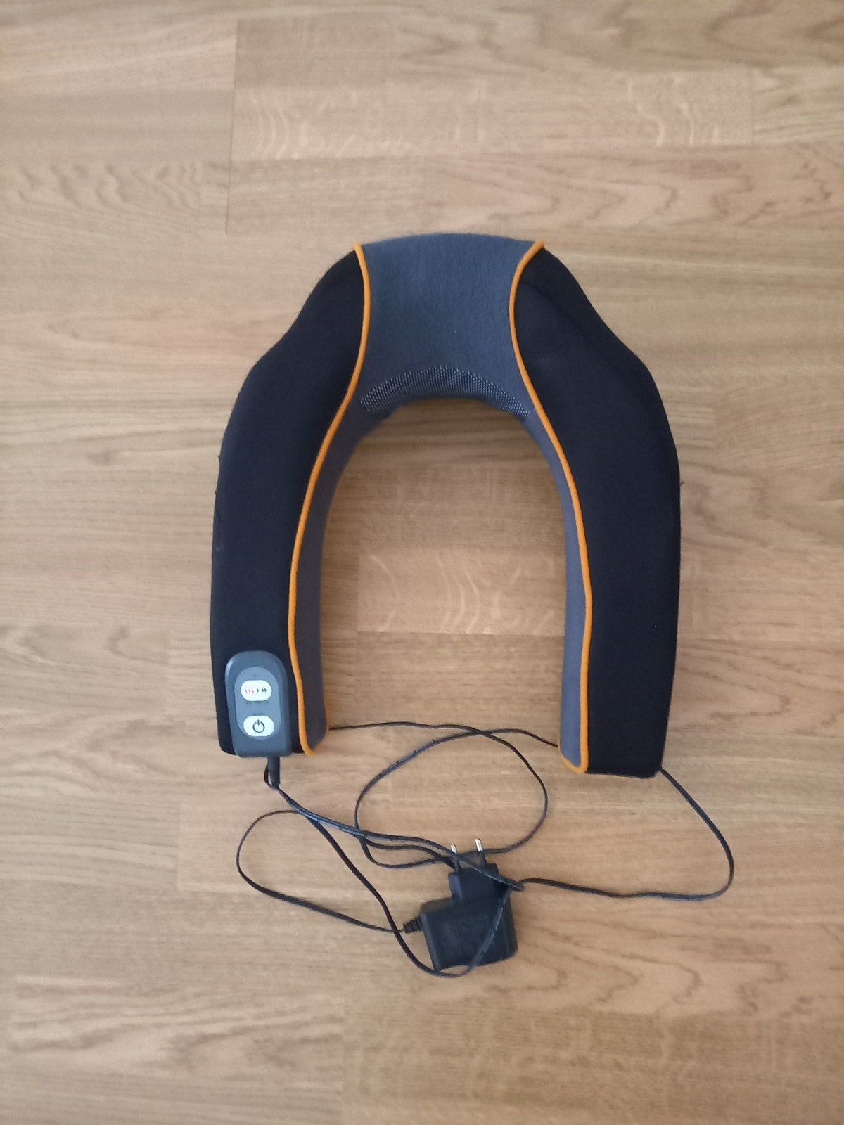 Medisana NM10L nekmassagekussen. Moet dringend weg, Elektronische apparatuur, Overige elektronische apparatuur, Ophalen