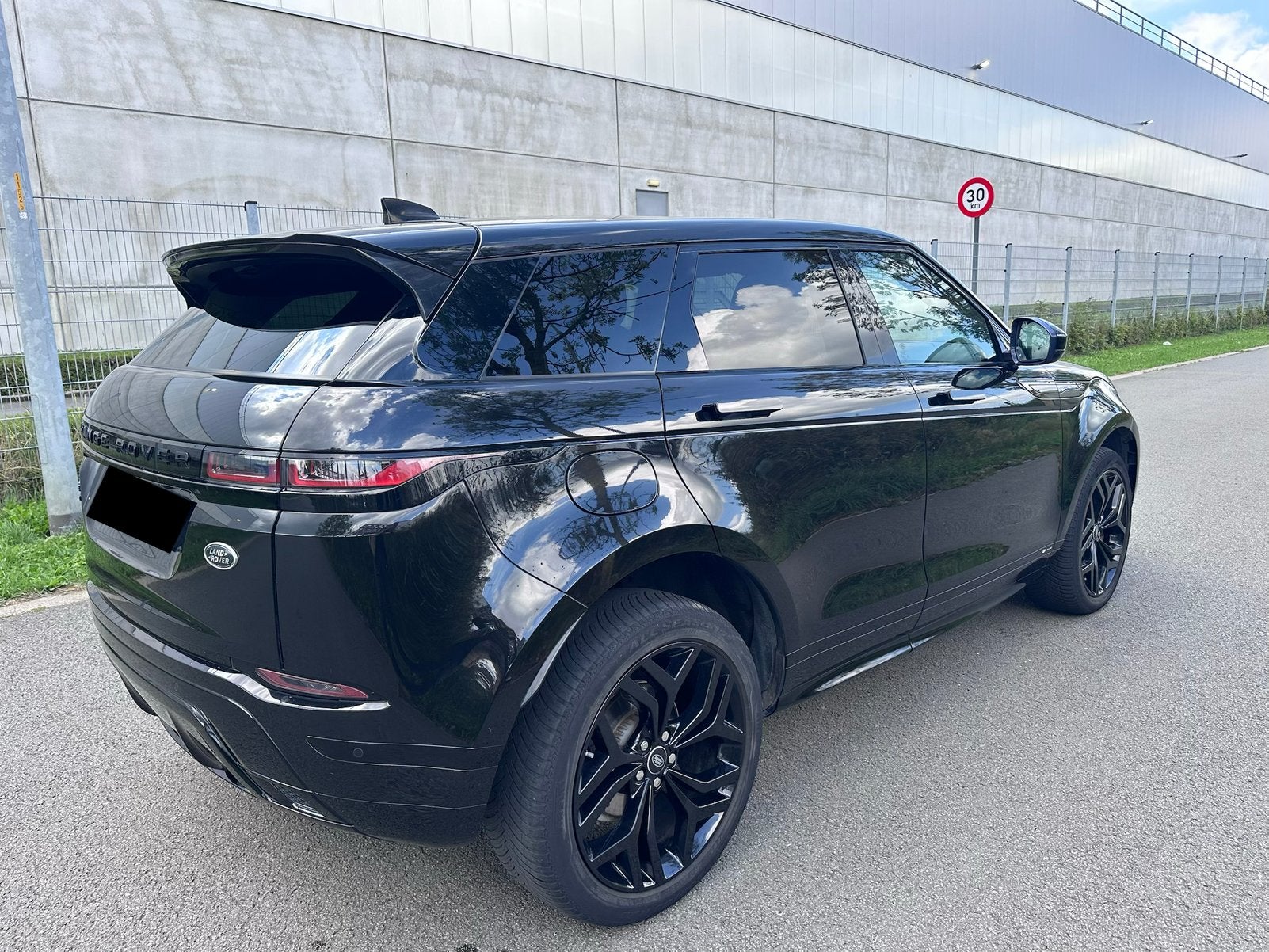 RangeRover Evoque|DIESEL-Hybride|R-DYNAMIC| Garantie+Keuring, Auto's, Automaat, Dealer onderhouden, Zwart, 5 zetels