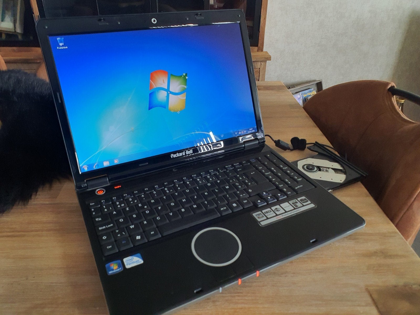 Packardbell MH36 easynote win7, Enlèvement