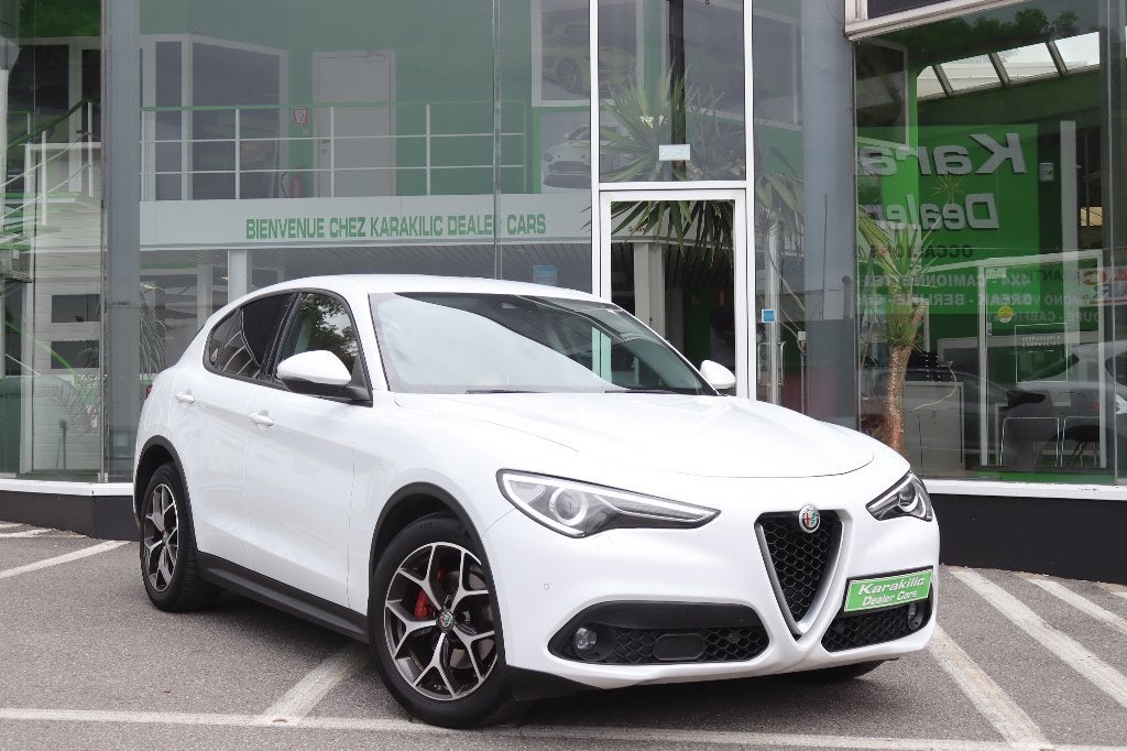 ALFA ROMEO STELVIO 2.2JTD 150CV CUIR GPS CAMERA DISTRO XENON, Autos, Cuir, Achat, Entreprise, Entretenue par le concessionnaire