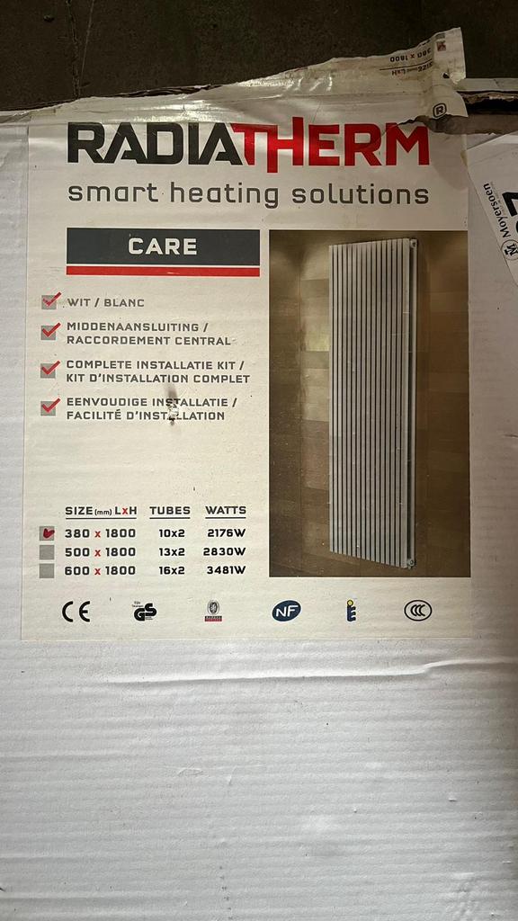 Radiator Radiatherm 380x1800mm, Moins de 60 cm, Enlèvement, Radiateur, Neuf