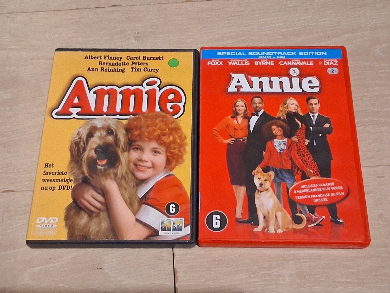dvd´s Annie (versie 1982 en versie 2014), CD & DVD, Enlèvement ou Envoi, Tous les âges, Néerlandais, Néerlandais