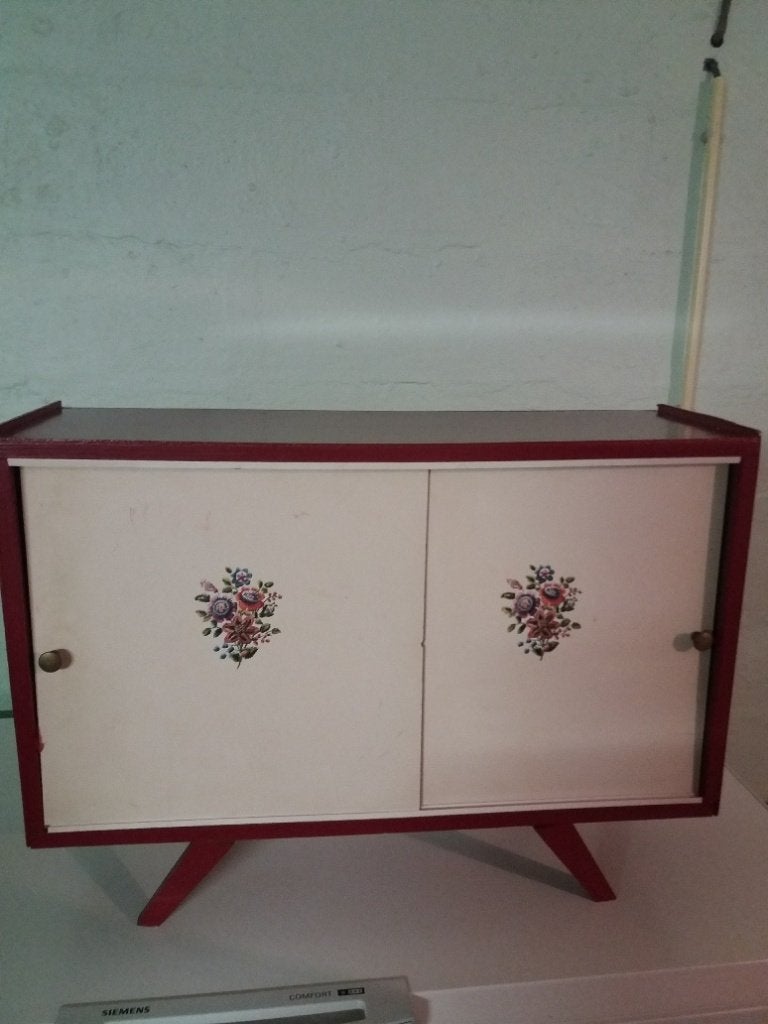 Penderie poupées, Enlèvement, Vêtements