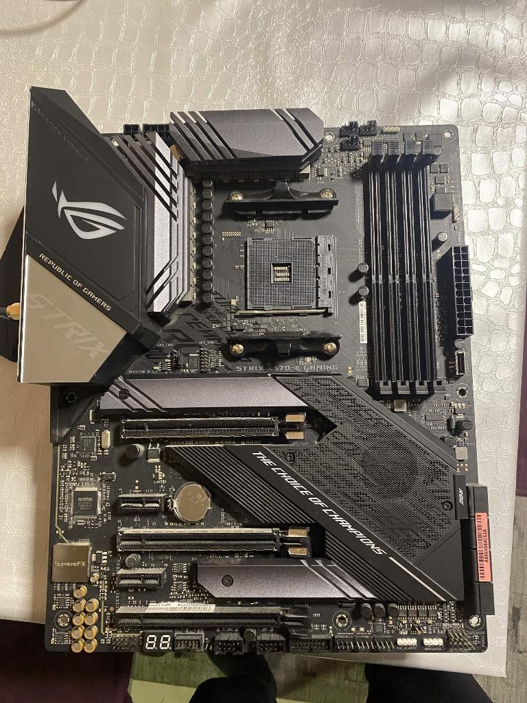 ROG Strix X570-E gaming + wifi am4 DDR4, Informatique & Logiciels, Cartes mères, Enlèvement ou Envoi, Reconditionné, DDR4
