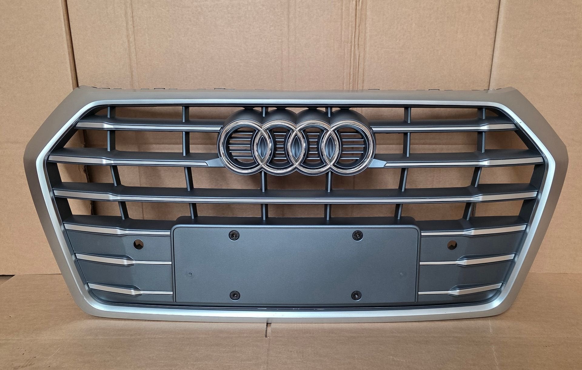 Grill Audi Q5 80A GRILLE Nieuw QUATTRO bj.2016-2020, Auto-onderdelen, -, Voor, Nieuw, Bumper