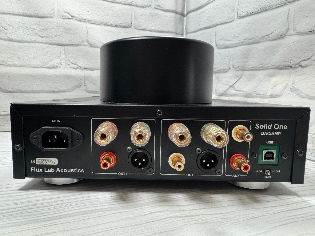 Flux Lab Solid One — High-End DAC & Hoofdtelefoonversterker, Tuner of Radio, Draagbaar, Zo goed als nieuw, Ophalen