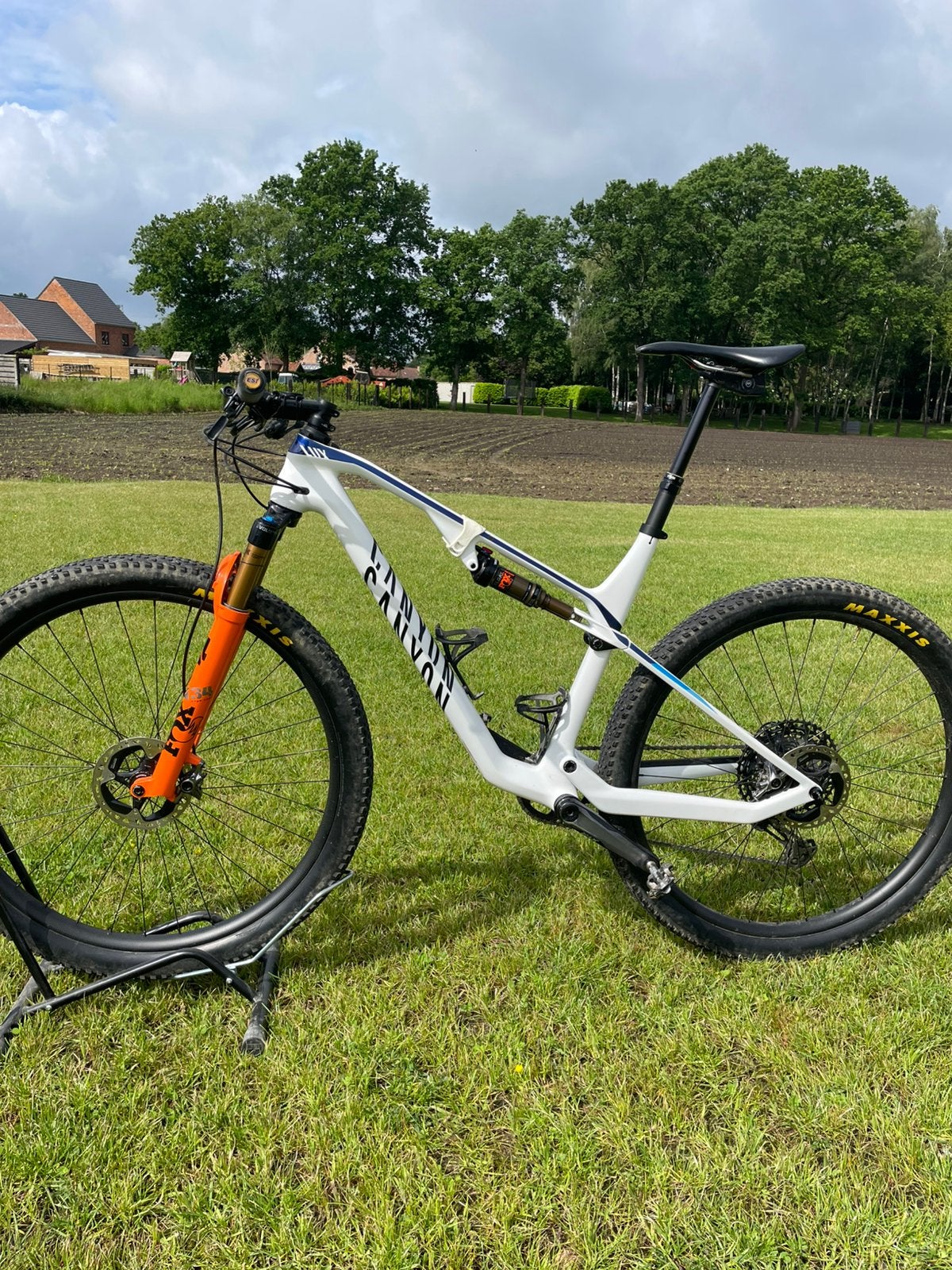Roues à moteur Canyon Lux CF9 -Alpecin -Fox 34 Kashima, Vélos & Vélomoteurs, VTT tout suspendu, Enlèvement, Comme neuf