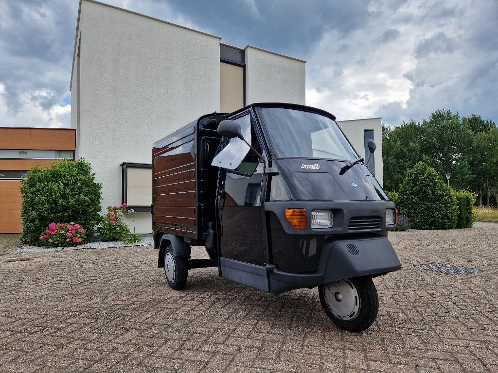 ALS NIEUW: piaggio ape 50 VAN bestelwagen 85KM ( Nederland ), Vélos & Vélomoteurs, Scooters | Piaggio, Comme neuf, Classe B (45 km/h)