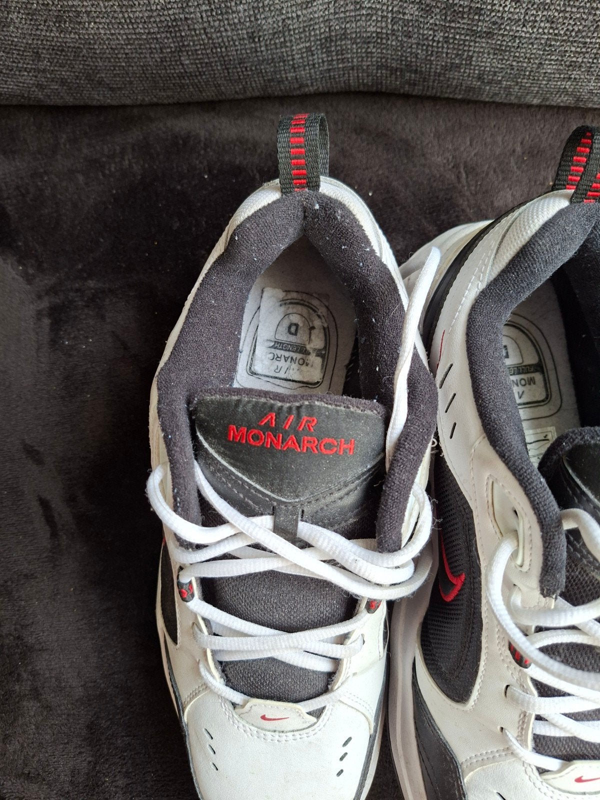Basket Adidas, Enlèvement