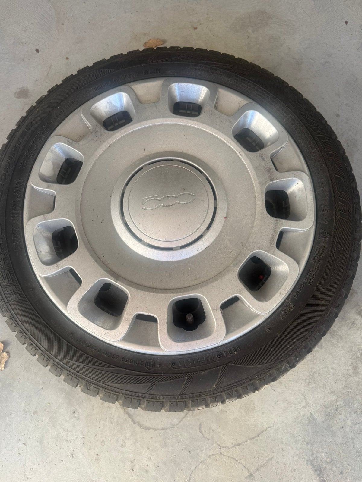4 pneus d'hiver sur jantes en acier Fiat 500, Enlèvement, Utilisé