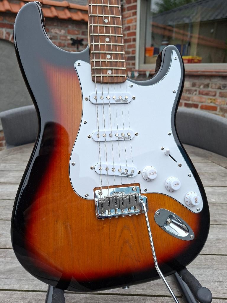 Elektrische gitaar, Ophalen, Zo goed als nieuw
