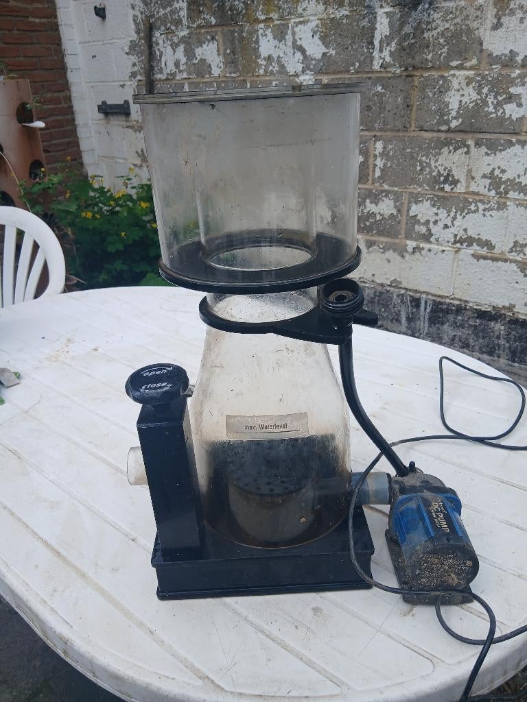 ati 250 skimmer + led oprijplaat + jebao liftpomp, Ophalen, Gebruikt