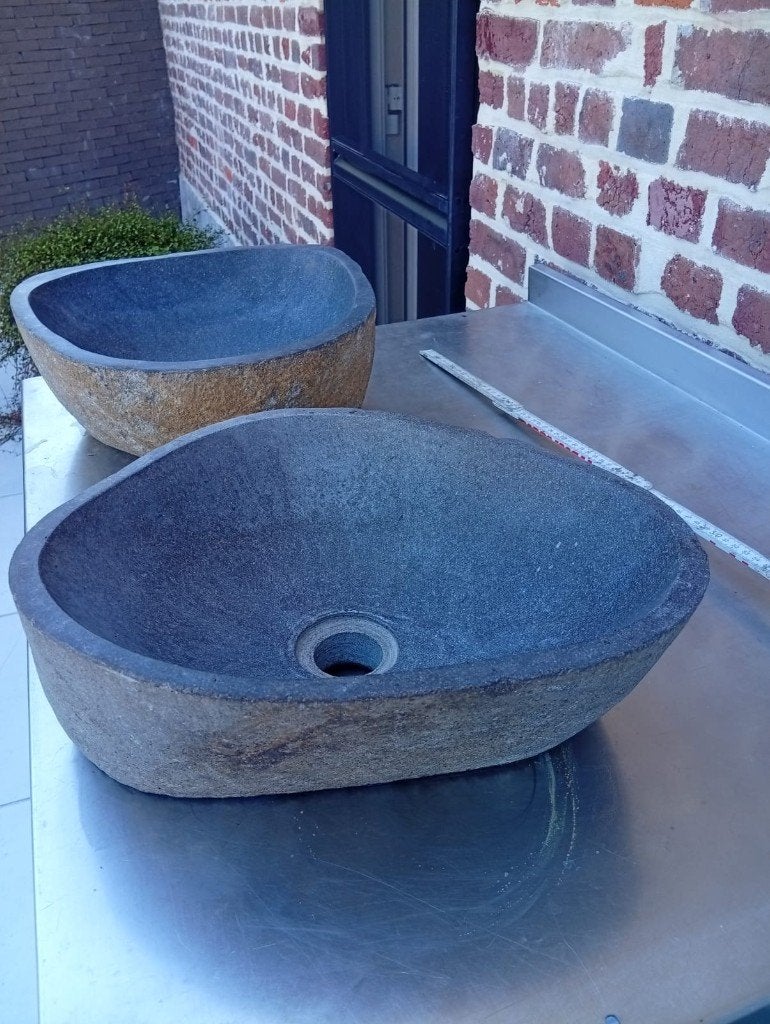 Lavabo in riviersteen, Ophalen, Zo goed als nieuw