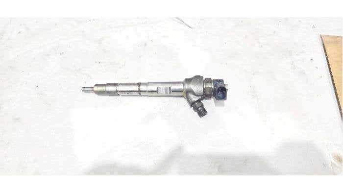 Injecteur (diesel) d'un Audi Q3, Autos : Pièces & Accessoires, Systèmes à carburant, Audi, Utilisé, 3 mois de garantie, Enlèvement ou Envoi