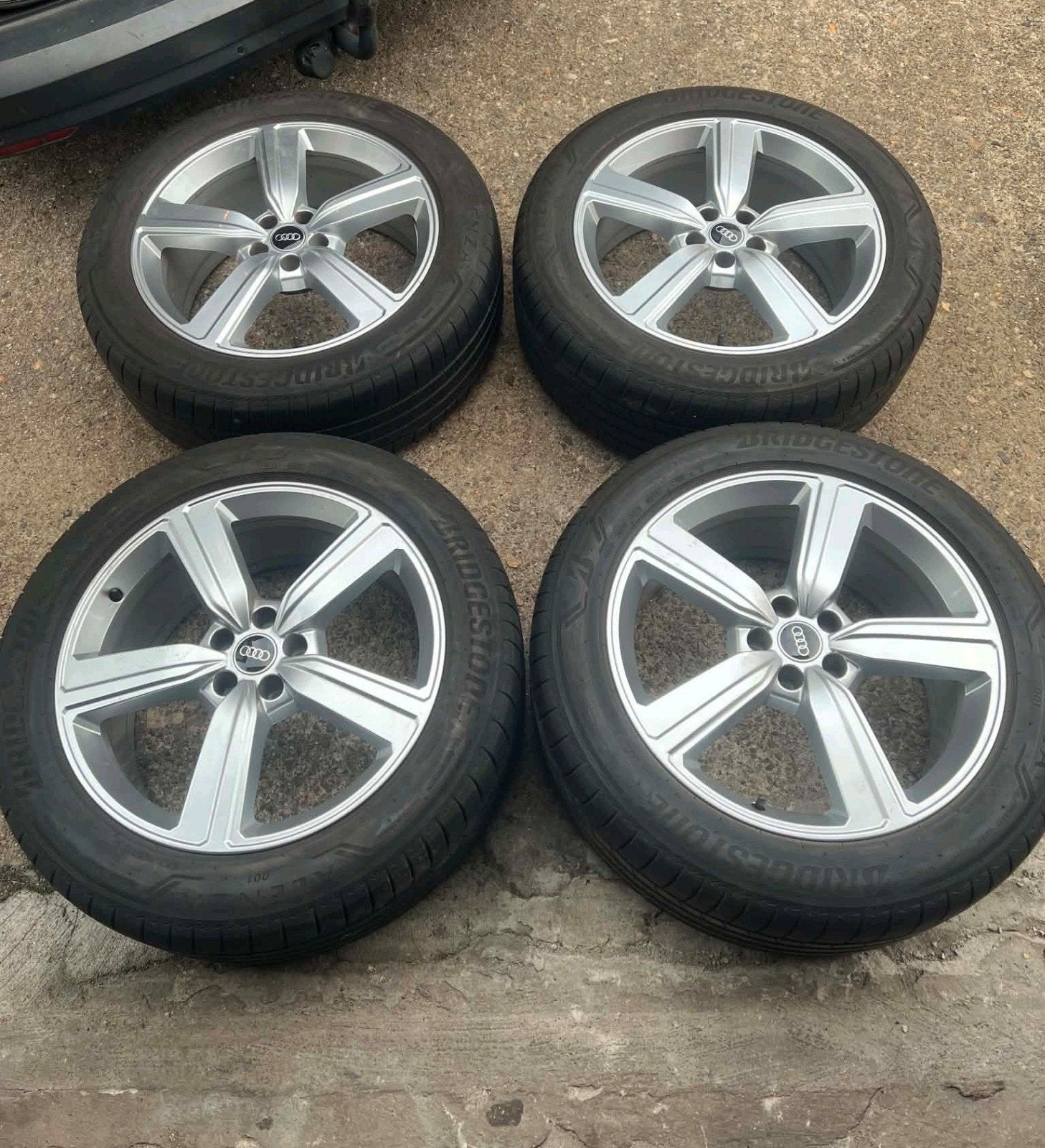 20 inch Originele Audi E-tron Q8, Auto-onderdelen, Banden en Velgen, 255 mm, Banden en Velgen, Nieuw, Ophalen of Verzenden