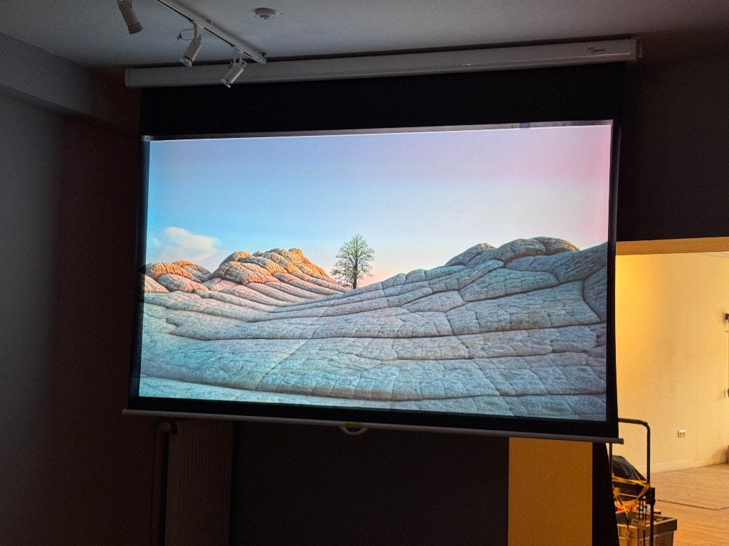 Projectiescherm Optoma 91inch, TV, Hi-fi & Vidéo, Enlèvement, Manuel, Comme neuf