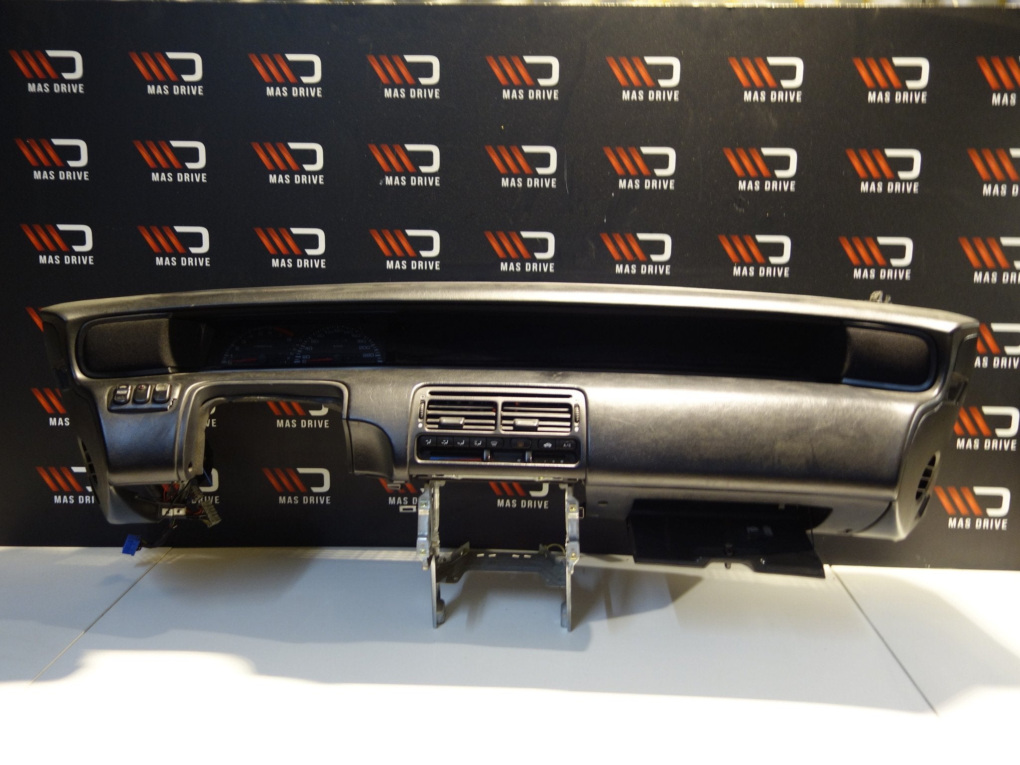 Honda Prelude 1995 dashboard, Utilisé